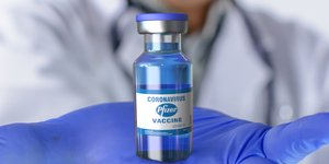 Pfizer και BioNTech 