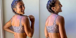 Fitness influencer ποζάρει στον φακό