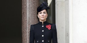 Η Κέιτ Μίντλετον στο μπαλκόνι του παλατιού του Μπάκιγχαμ