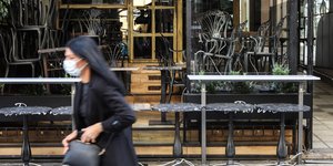 Κλειστό καφέ στην Πάτρα