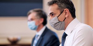 κορωνοϊός Κυριάκος Μητσοτάκης και Τσιόδρας