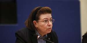 Λίνα Μενδώνη