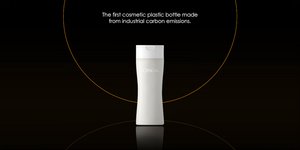 L'Oréal: Το πρώτο πλαστικό μπουκάλι καλλυντικών από εκπομπές άνθρακα