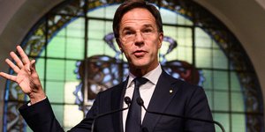 Ο Μαρκ Ρούτε σε ομιλία του