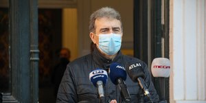 Μιχάλης Χρυσοχοΐδης 