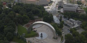 ημικυκλιο μνημειο