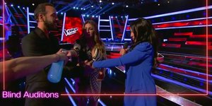 The Voice: Φλέρταρε με τον Μουζουράκη αλλά του έφυγε από τα χέρια