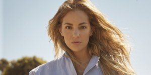 Η Νατάσσα Μποφίλιου στην εποχή του θερισμού