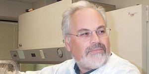 Ο Ελληνας καθηγητής Γιώργος Παυλάκης 