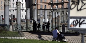 πλάτες κοίλωνες 