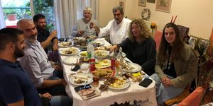 Το τραπέζι του Παύλου Πολάκη εν μέσω lockdown