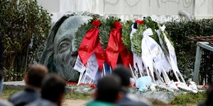 Κατάθεση στεφάνων για την επέτειο του Πολυτεχνείου