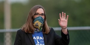 Η διεμφυλική γερουσιαστής Σάρα ΜακΜπράιντ