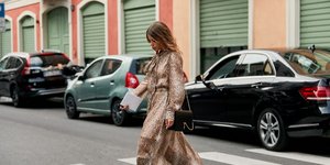 στιλάτη γυναίκα στην εβδομάδα μόδας