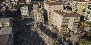 τουρκια συντρίμμια από ψηλα