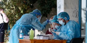 Τεστ για κορωνοϊό στη Θεσσαλονίκη