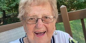 Η αξιαγάπητη γιαγιά Grandma Lill που έχει γίνει σταρ του TikTok