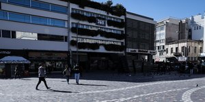 μοναστηράκι τρεις πολιτες