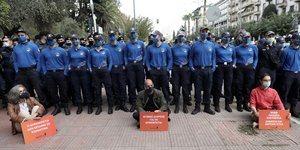 Αστείο σόου από τον Βαρουφάκη ανήμερα του Πολυτεχνείου