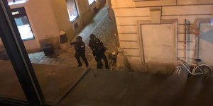 Δρόμος στη Βιέννη με αστυνομικούς μετά την επίθεση