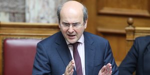 Ο Κωστής Χατζηδάκης στη Βουλή