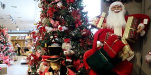 Χριστουγεννιάτικο δέντρο, Αγιος Βασίλης