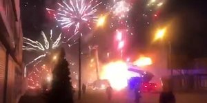 Πυροτεχνήματα εκτοξεύονταν προς όλες τις κατευθύνσεις στο Ροστόφ της Ρωσίας