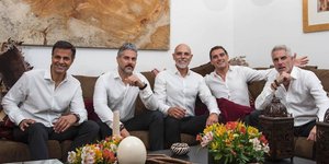 Caballeros Cantan
