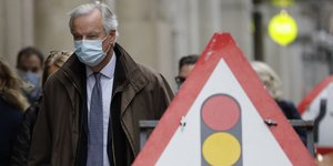 Brexit Μισέλ Μπαρνιέ