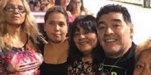 Ο Ντιέγκο Μαραντόνα και η οικογένεια του