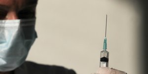 Κορωνοϊός και εμβολιασμός