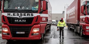 Φορτηγά με το εμβόλιο