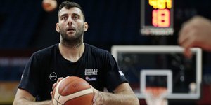 O Γιάννης Μπουρούσης