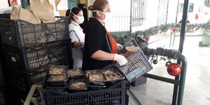 γυναικες καφασια