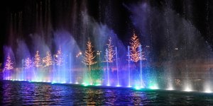 καναλι συντριβανι δεντρα