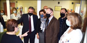 Γιατροί και τοπική αυτοδιοίκηση συζητούν σε νοσοκομείο στα Ιωάννινα