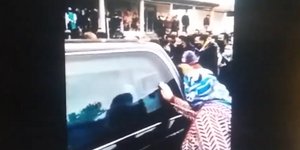 κορωνοϊός συνωστισμός σε κηδεία Ρομά στον Βόλο