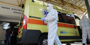 Λάρισα ασθενοφόρο 