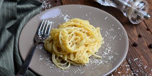 Μακαρονάδα Cacio e Pepe