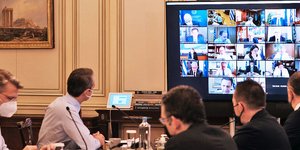 Κατά τη διάρκεια του υπουργικού συμβουλίου