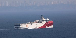 Το τουρκικό ερευνητικό Oruc Reis στην Ανατολική Μεσόγειο