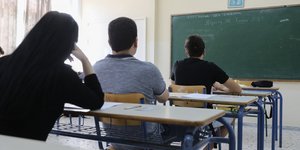 Πανελλαδικές 2021: Εικόνα από υποψηφίους μέσα σε αίθουσα εξετάσεων