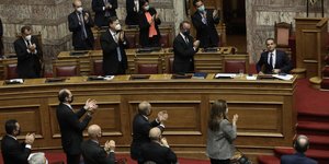 Υπερψηφίστηκε με 158 ψήφους ο προϋπολογισμός