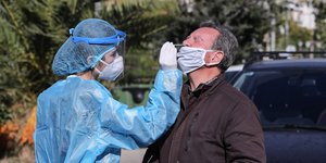 Η ανακοίνωση του ΕΟΔΥ για τα νέα κρούσματα κορωνοϊού στη χώρα μας