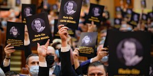 Ψήφος εμπιστοσύνης στη Βουλή της Ρουμανίας