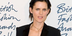 Η εκθαμβατική Στέλλα Τέναντ με ανδρόγυνο στιλ