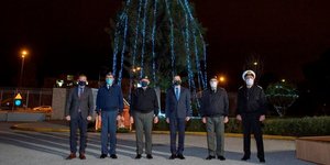 Παρουσία ΥΕΘΑ Στεφανή η τελετή φωταγώγησης του χριστουγεννιάτικου δέντρου του στρατοπέδου «Παπάγου»