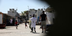 Μετανάστες