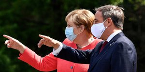 H Γερμανίδα καγκελάριος Άνγκελα Μέρκελ και ο νέος πρόεδρος της CDU, Άρμιν Λάσετ