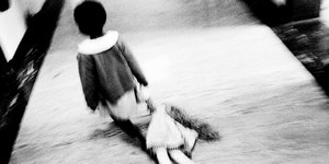 Μαρτυρίες για την σεξουαλική κακοποίηση παιδιών στο hashtag #Metooinceste